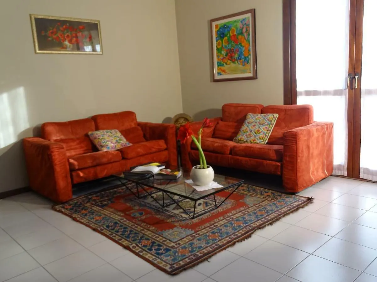 Bed and Breakfast La Casa Di Clara Esine 3*,  Italien