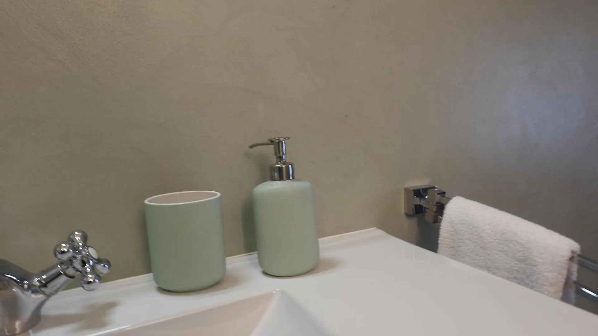 Bed and Breakfast La casa di Clara Esine Bed & Breakfast