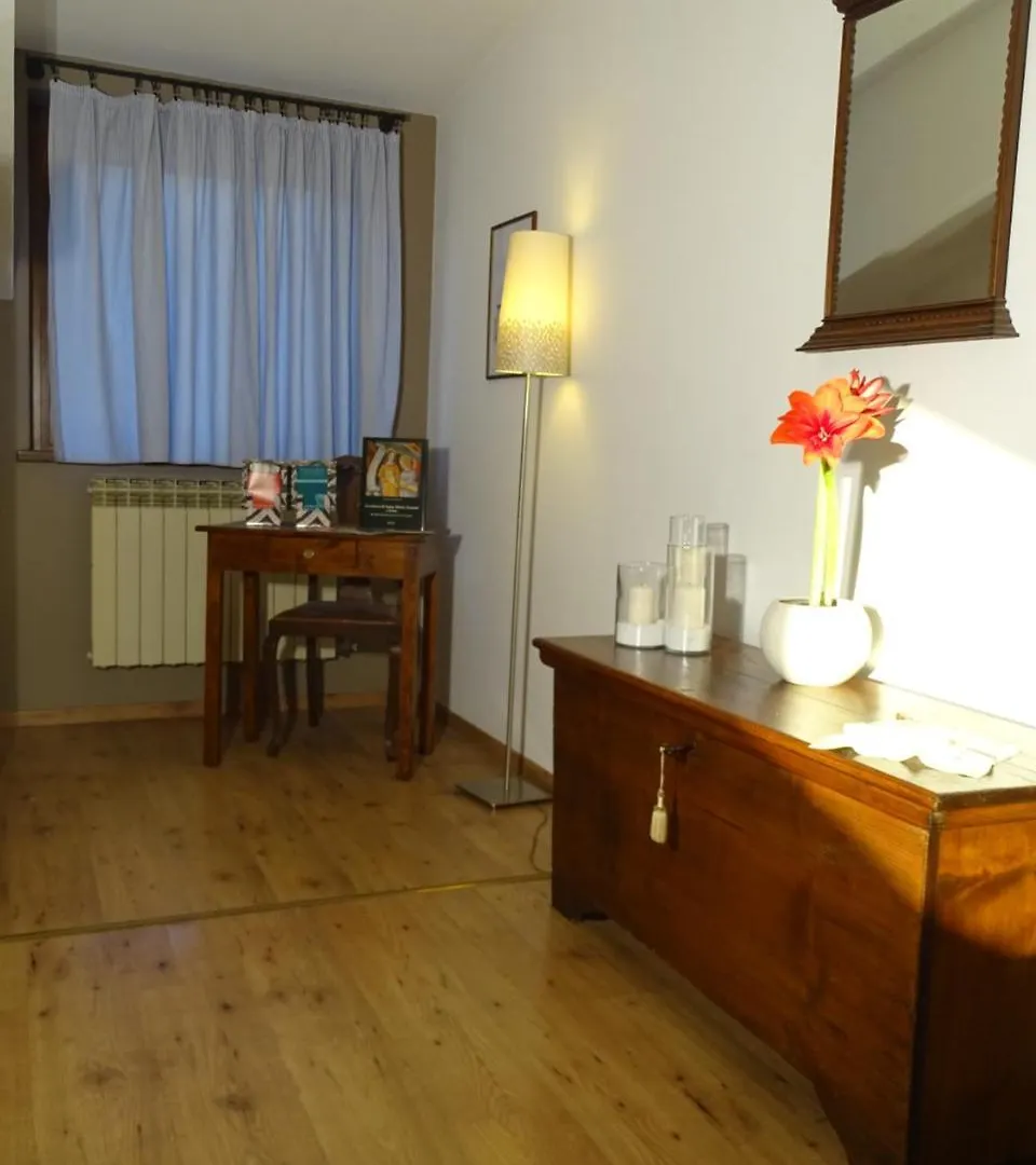 Bed and Breakfast La casa di Clara Esine 3*,